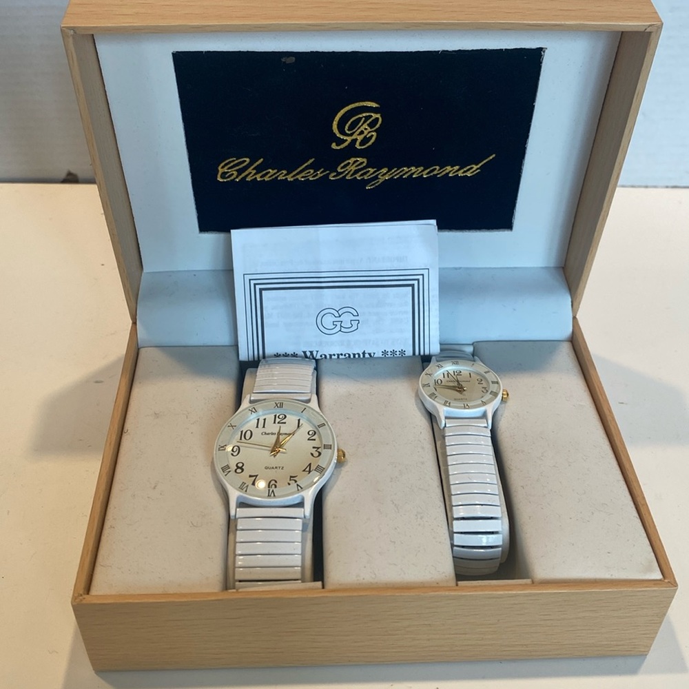NIB Charles Raymond White Men’s and Women’s Watches Gift Set